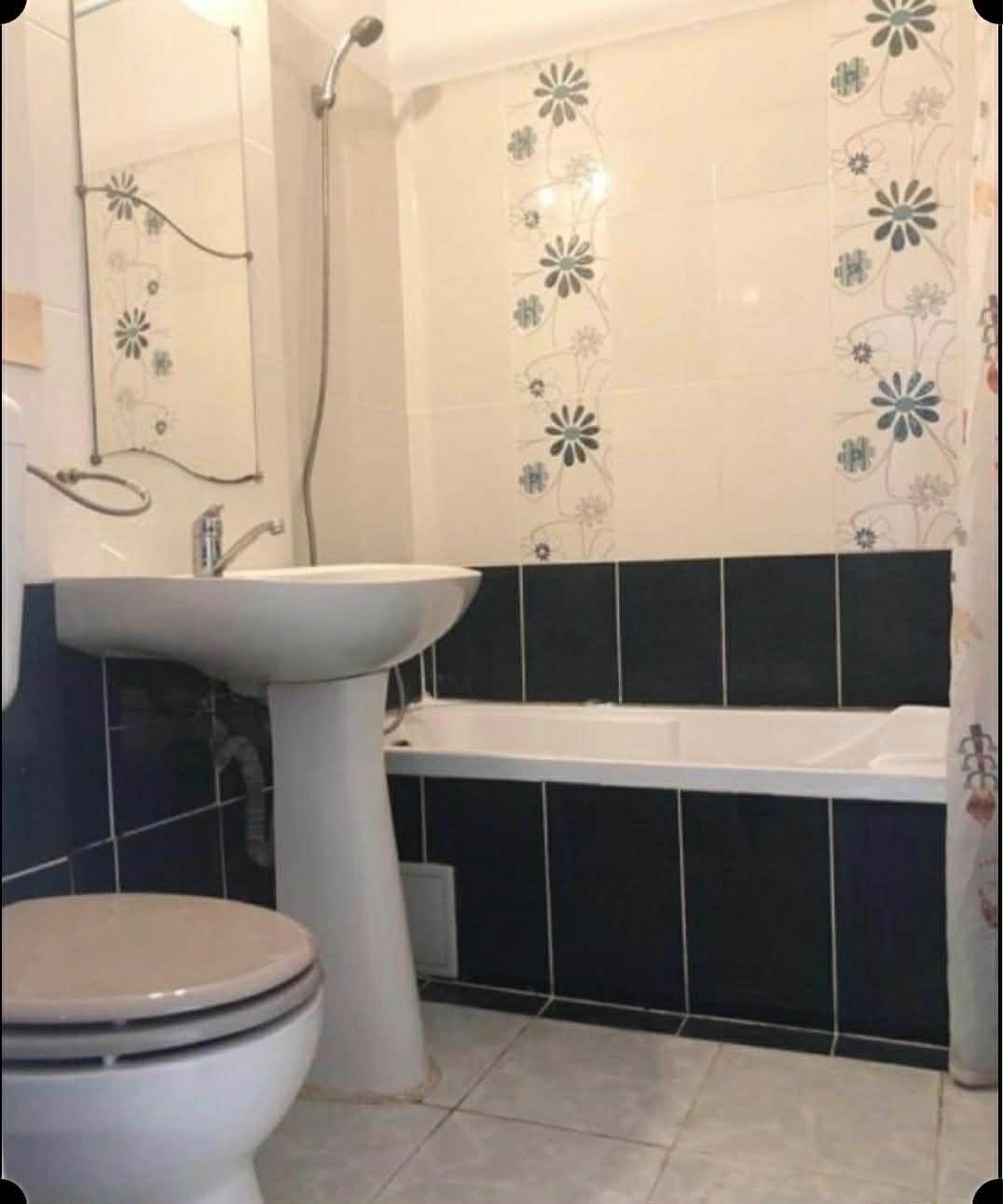 Închiriez apartament 2 camere zona Cișmigiu, curat, luminos, semimobilat( mobilier Ikea) . Preț 425 euro. - imagine 1