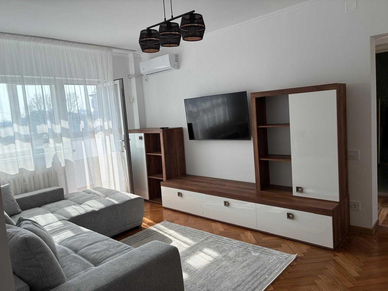 2 Camere Premium Piața Romană | 2 min Metrou | Bloc 1980 | Prima Închiriere