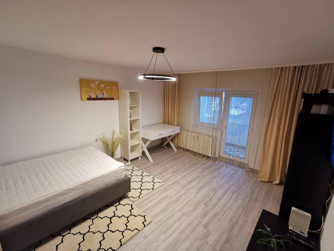 GARSONIERA 45 mp bloc mixt