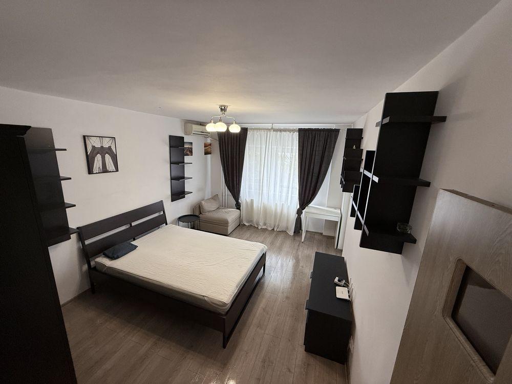 Inchiriez garsoniera confort 1 cu loc de parcare  Dristor / Baba Novac