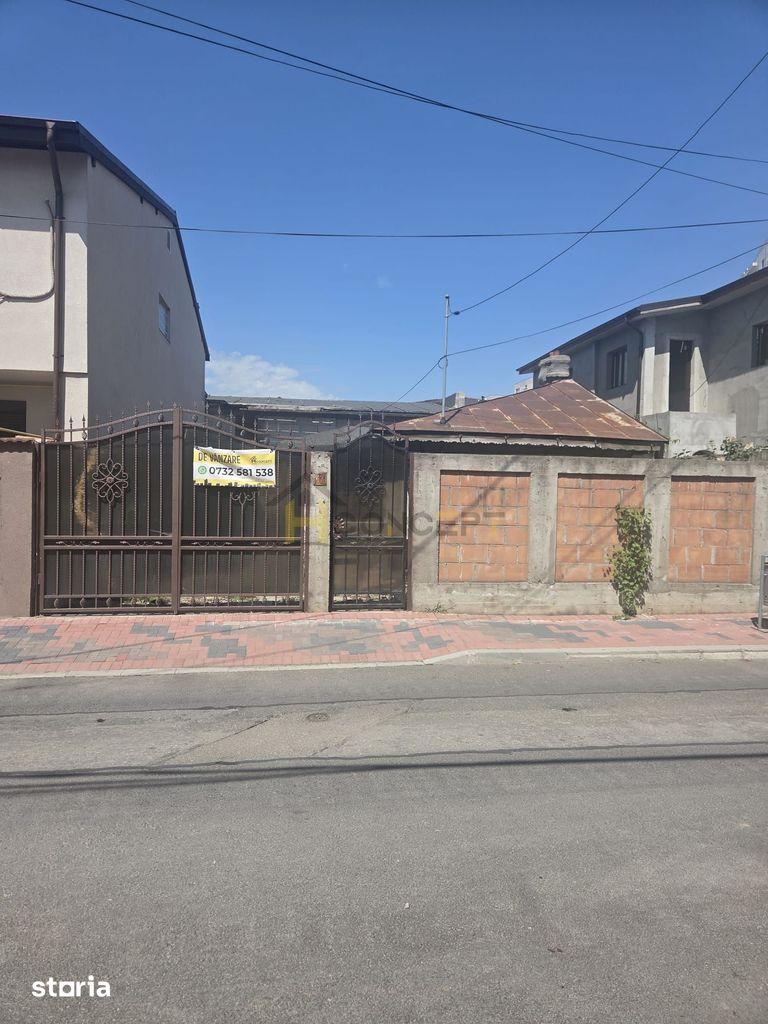 Teren cu Casa demolabila Gaz Curent Canalizare zona Titan Auchan