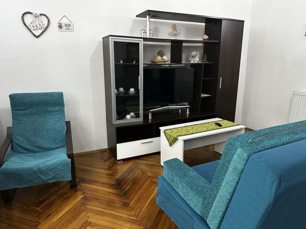 Apartament 2 camere de închiriat – Centru | Parcare | Curte | Complet utilat Unirii | Universitate | Romana | Tineretului