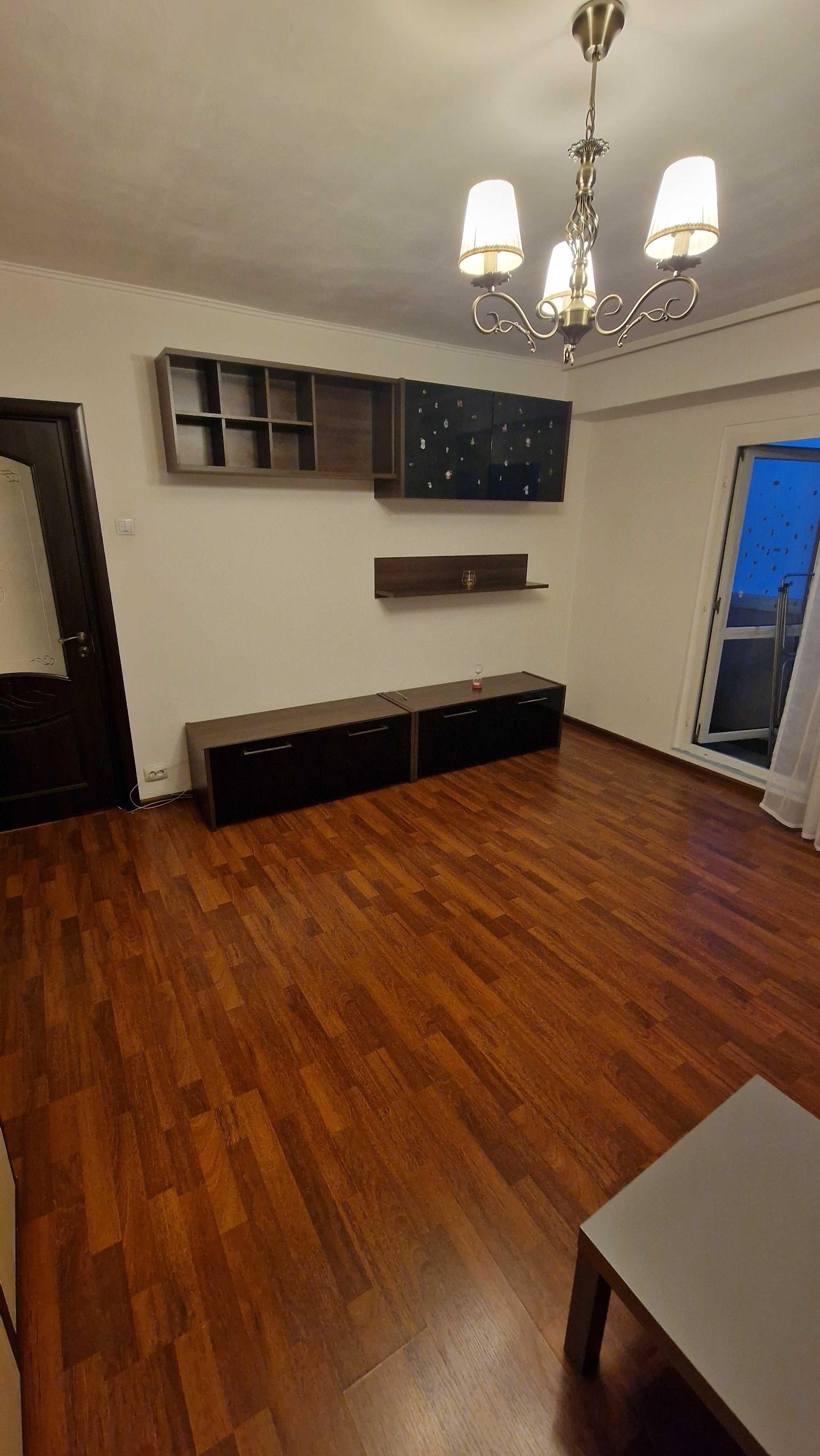 Tineretului 3 camere de inchiriat Viorele scoala 97