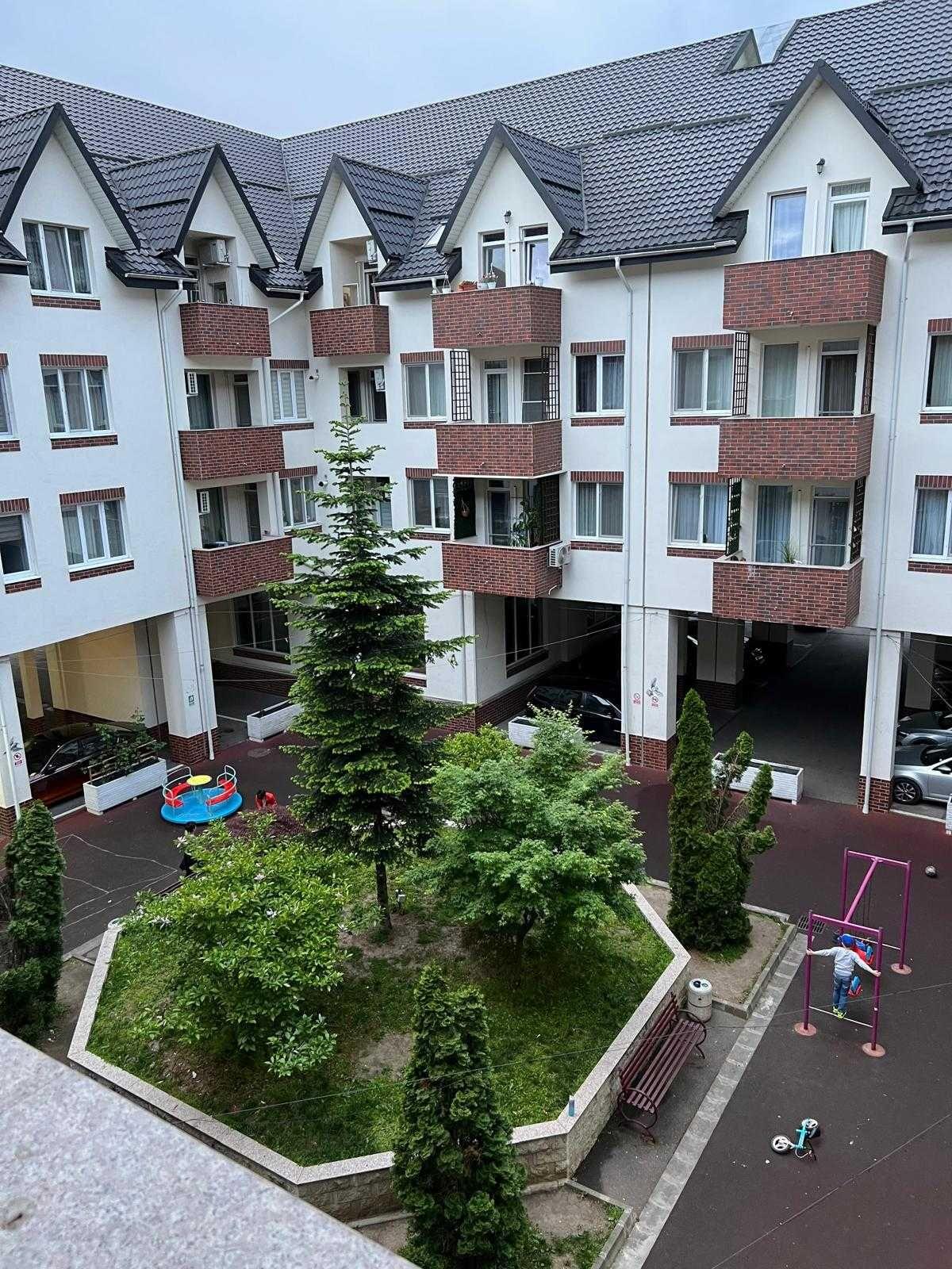 Inchiriez Garsoniera Tip Studio mobilată si utilată, 40 mp utili, Complex New Residence, Drumul Coop