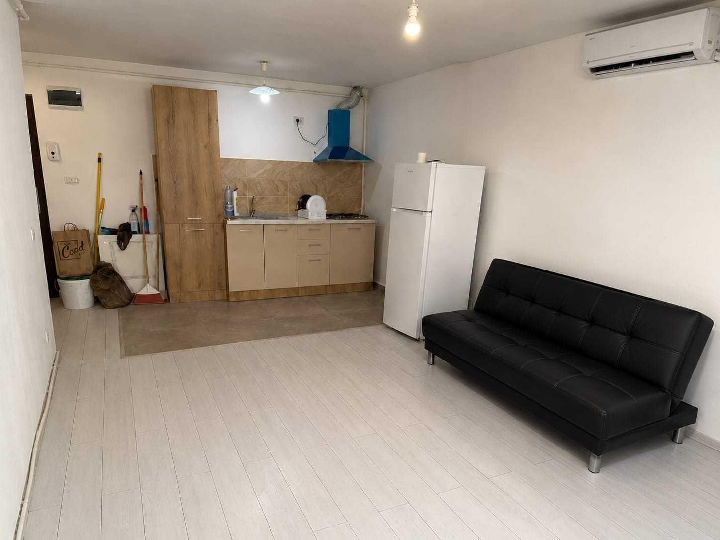 Apartament 2 camere la MANSARDA - pret de garsoniera . - imagine 1