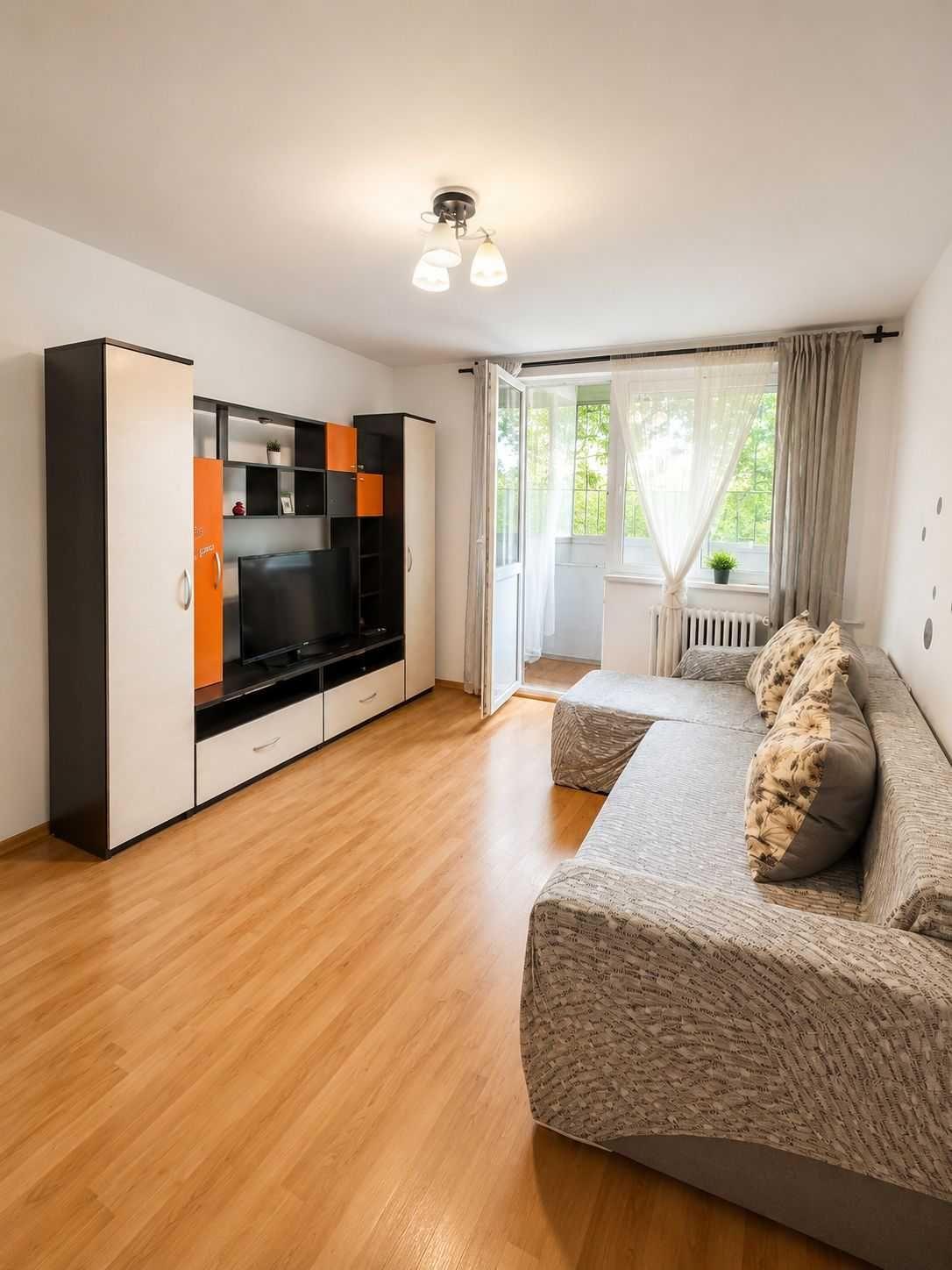 Apartament 2 camere decomandat STRADAL – ideal locuință sau spațiu comercial