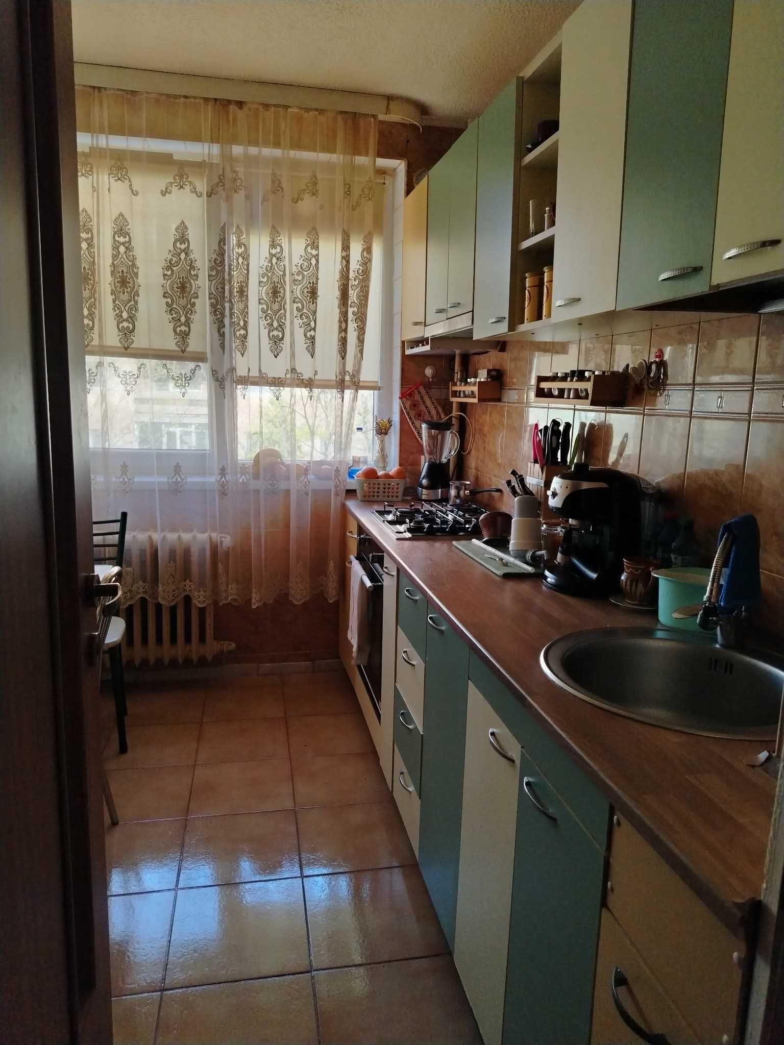 Proprietar — Vand 3 camere 74 mp — semidecomandat — Bucuresti Sector 6 - imagine 1