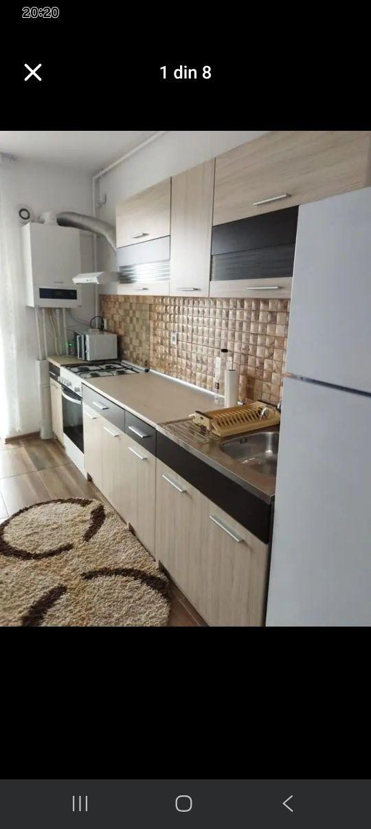 Apartament de închiriat