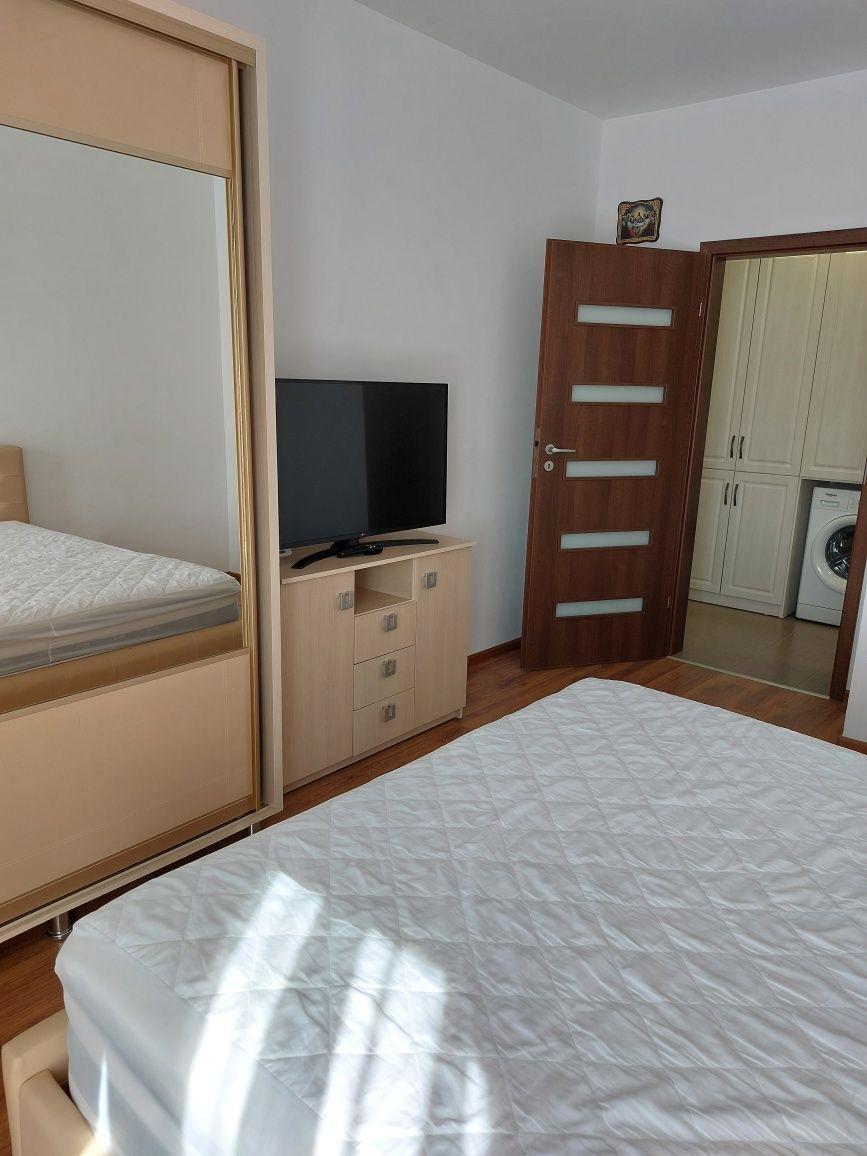 Închiriez apartament cu 2 camere - imagine 1