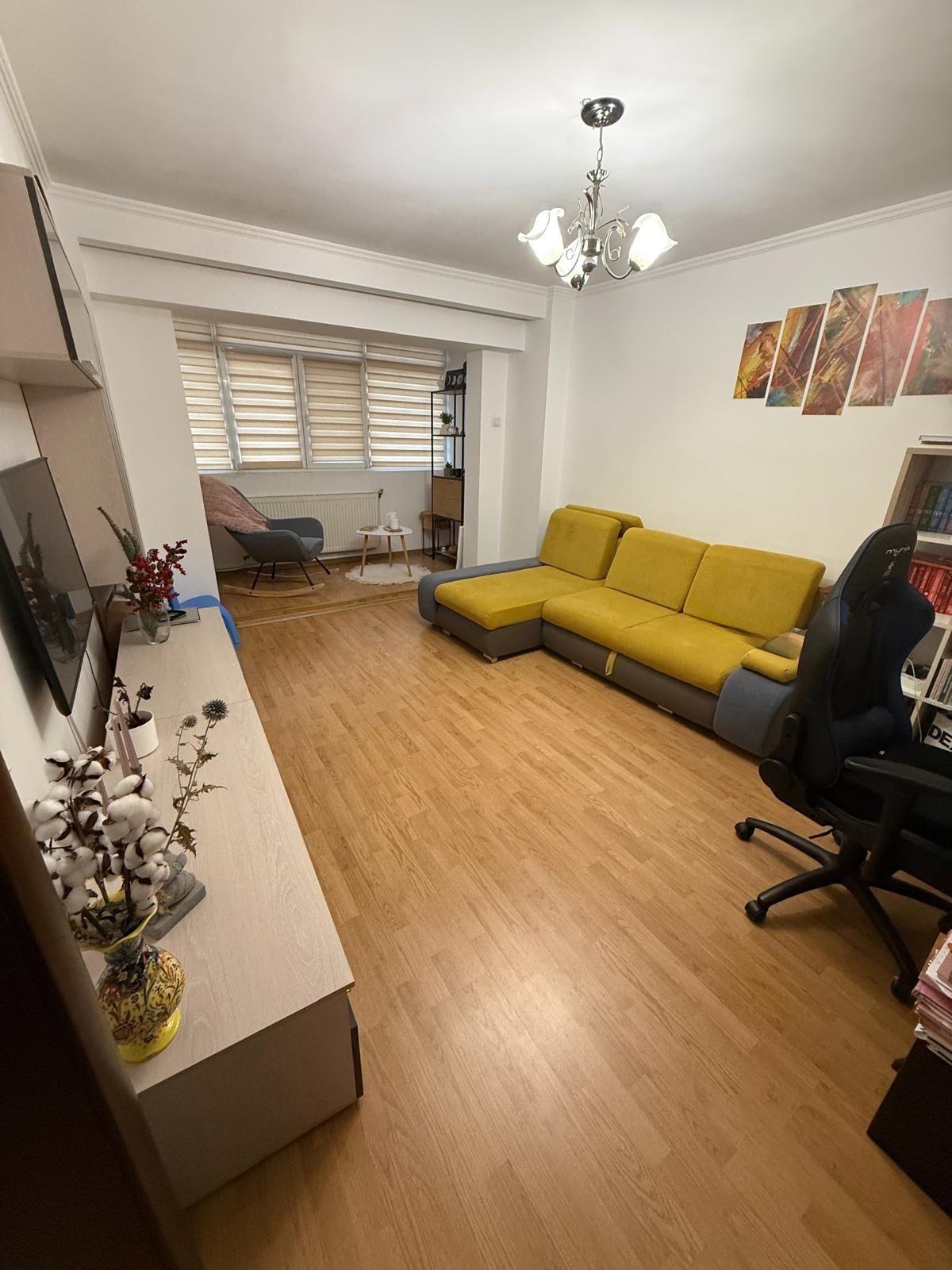 Apartament 3 camere Prundu - imagine 1