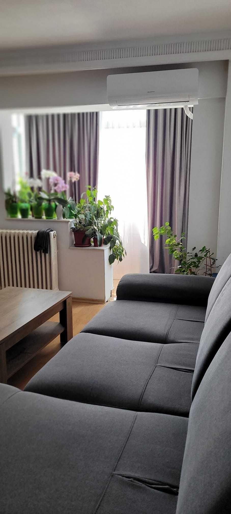 Apartament 3 camere, confort 1, decomandat, situat stradal pe Bulevardul Libertății. - PROPRIETAR - imagine 1