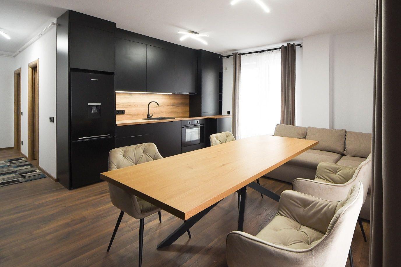 Vând sau închiriez apartament 3 camere