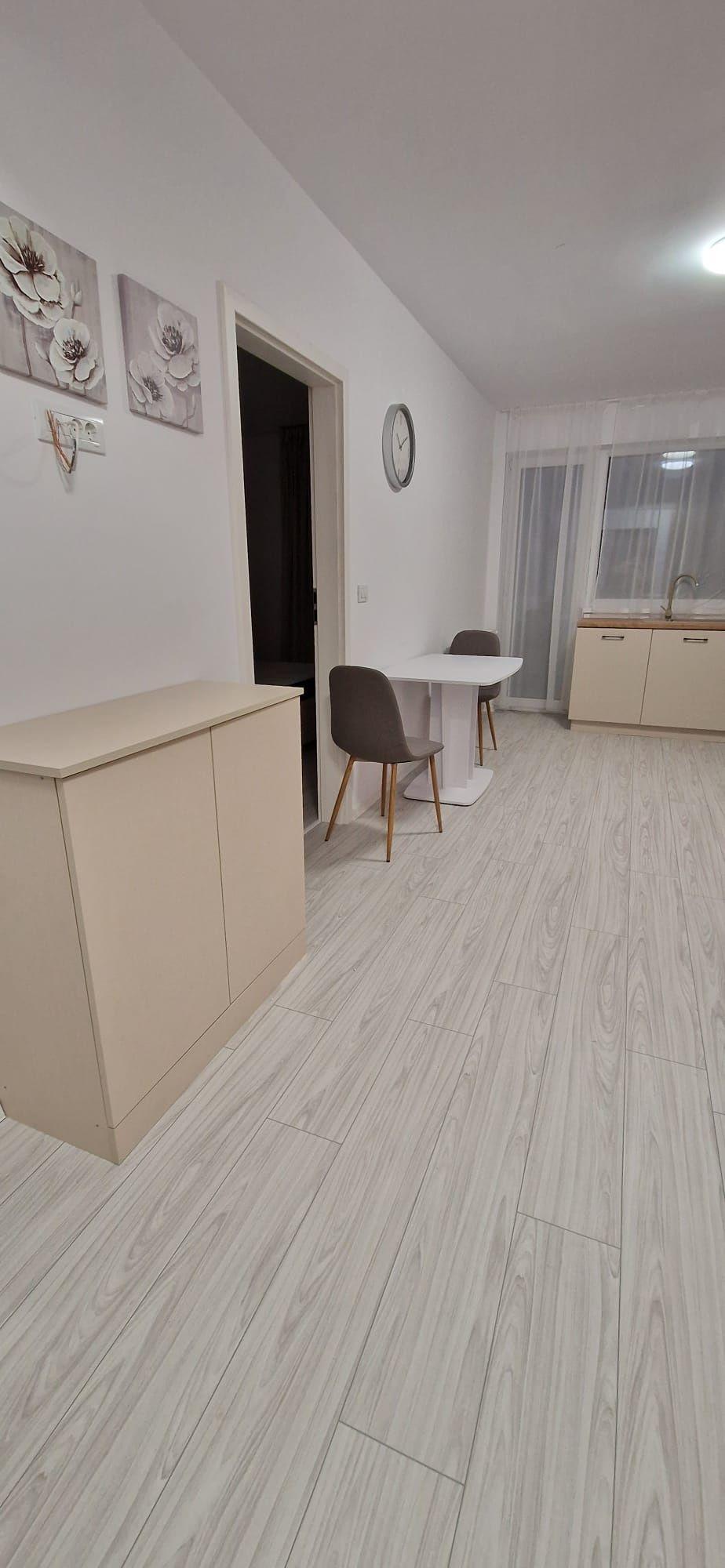 Pf inchiriez apartament 2 camere Bucium 350 euro