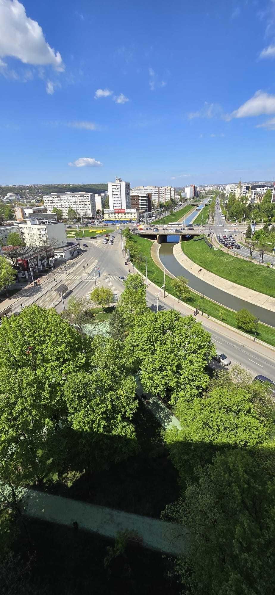 Proprietar - 2 Camere in Podu Ros (Sens Giratoriu) - Etaj 10 cu Vedere deosebita