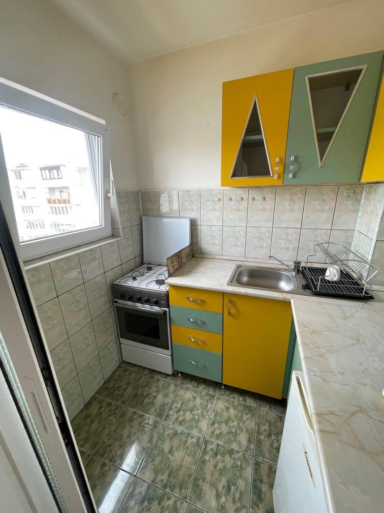 Închiriez Garsoniera