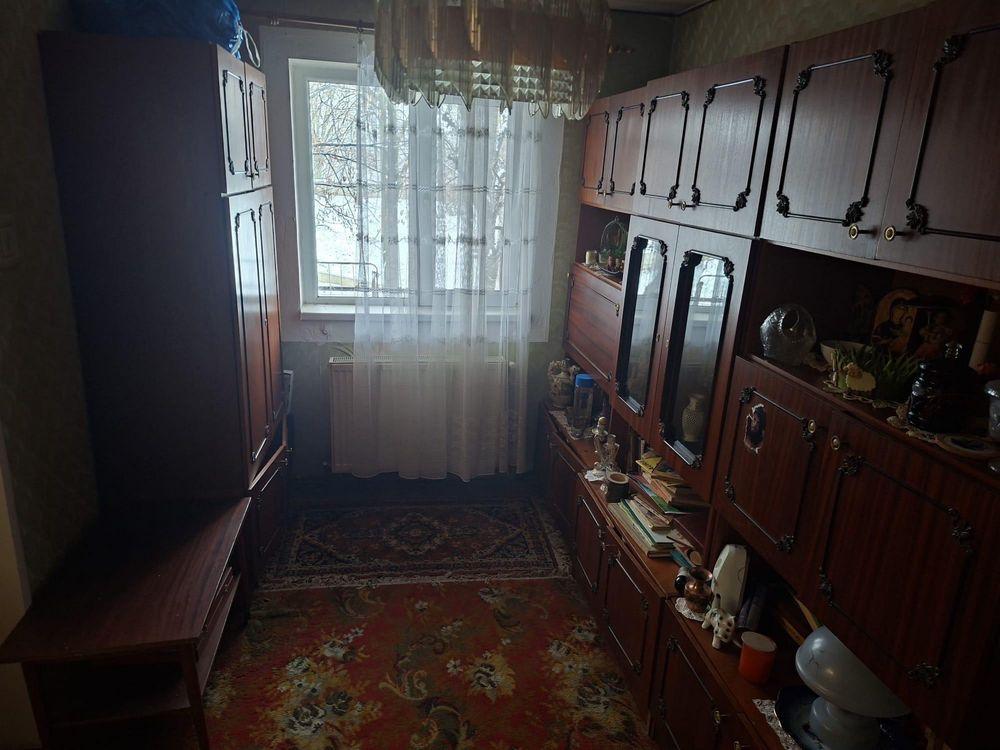 Inchiriez Apartament 3 camere et 1 Arad