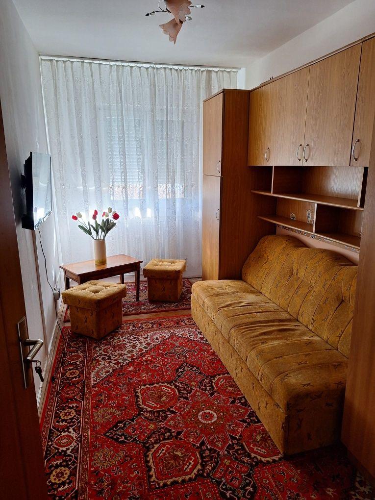 Închiriez/vând apartament 3 camere