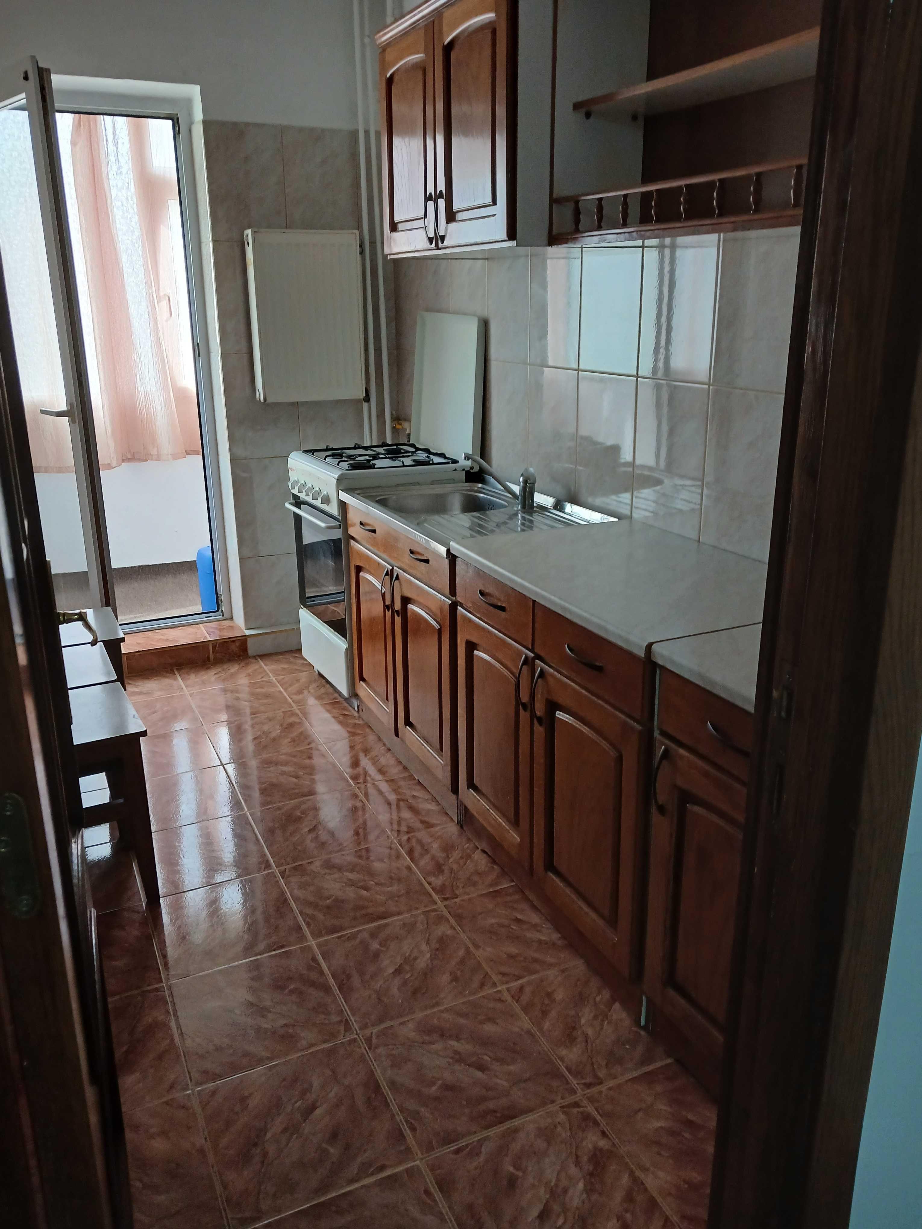 Proprietar închiriez garsoniera