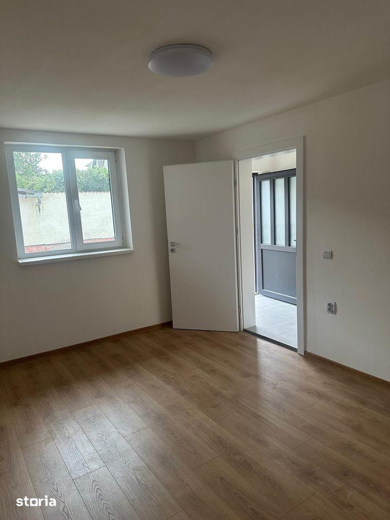 Spațiu disponibil pentru afacerea ta! - imagine 1