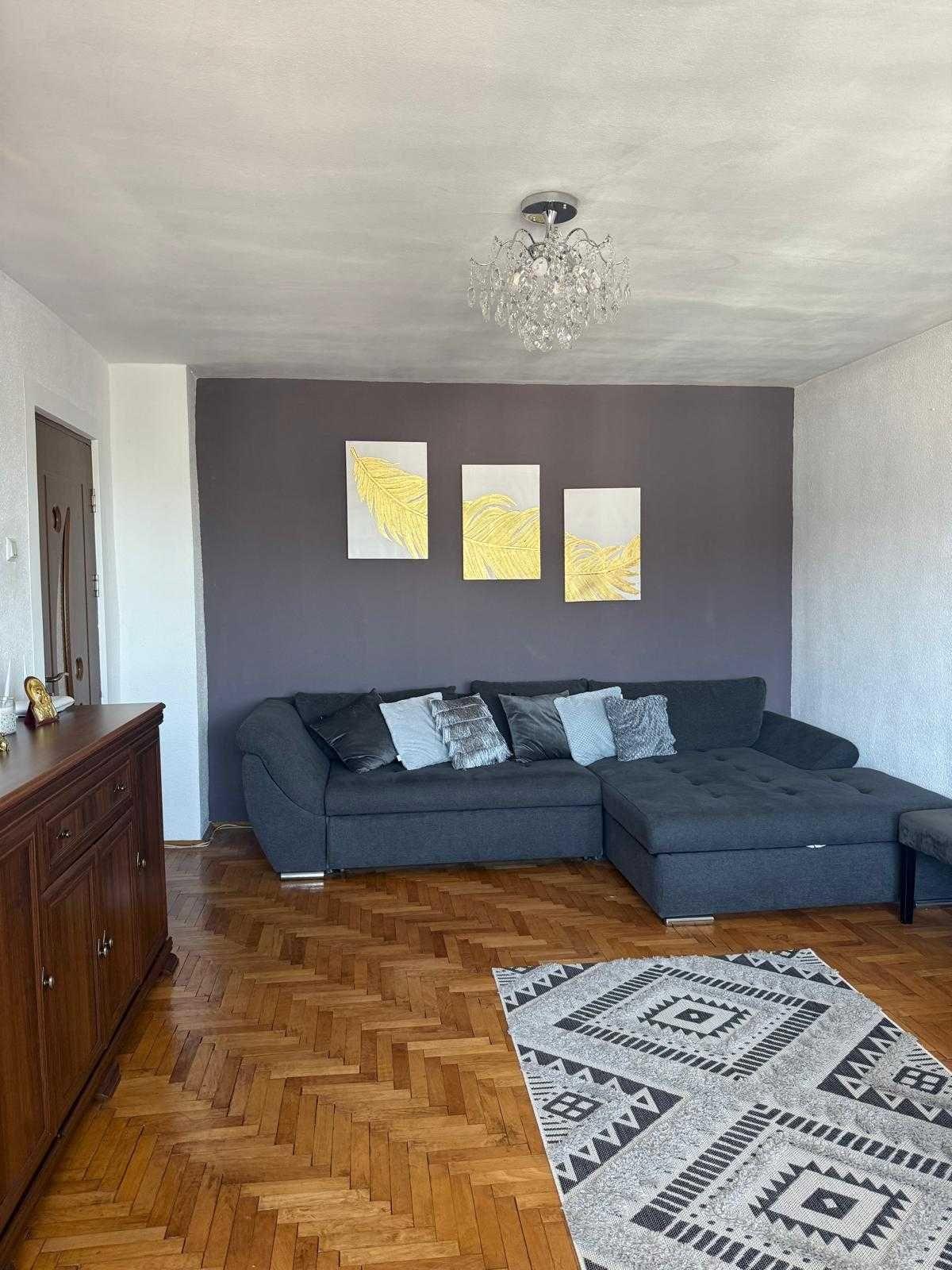 - Ideal pentru familie – Apartament 4 camere,spațios, complet echipat - imagine 1