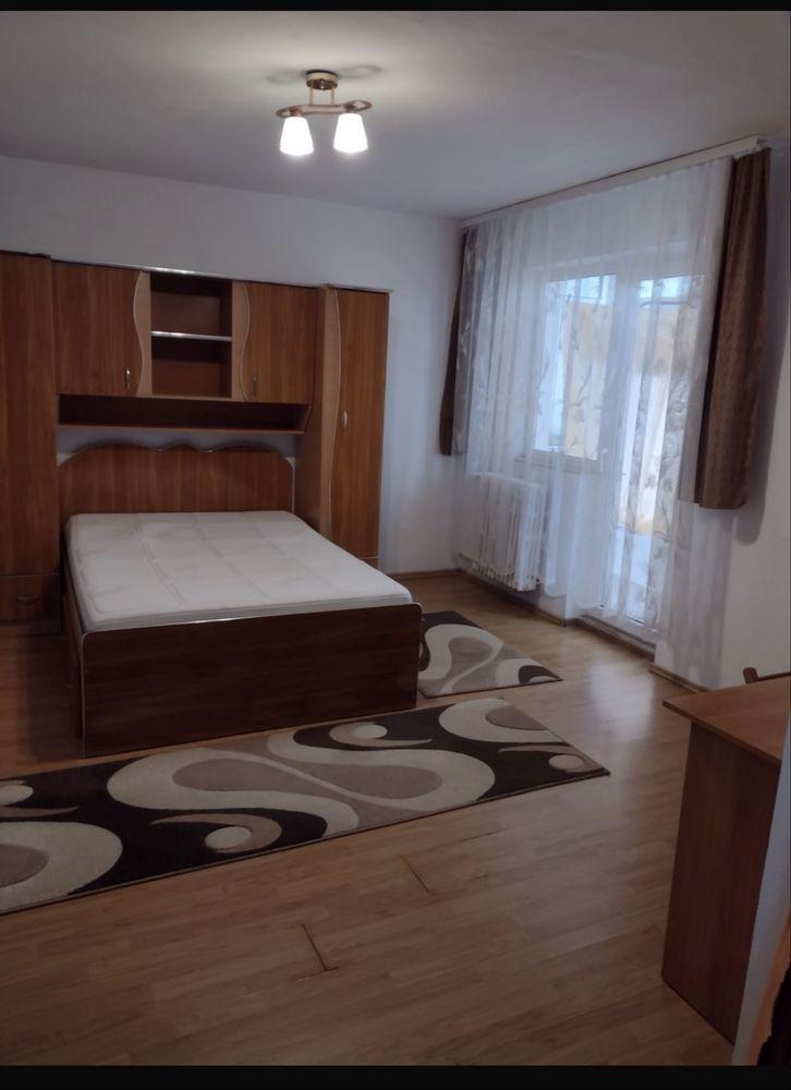 Garsoniera de inchiriat zona Marasesti
