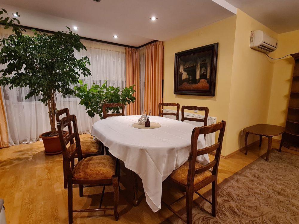 Apartament 3 camere Zamca de inchiriat