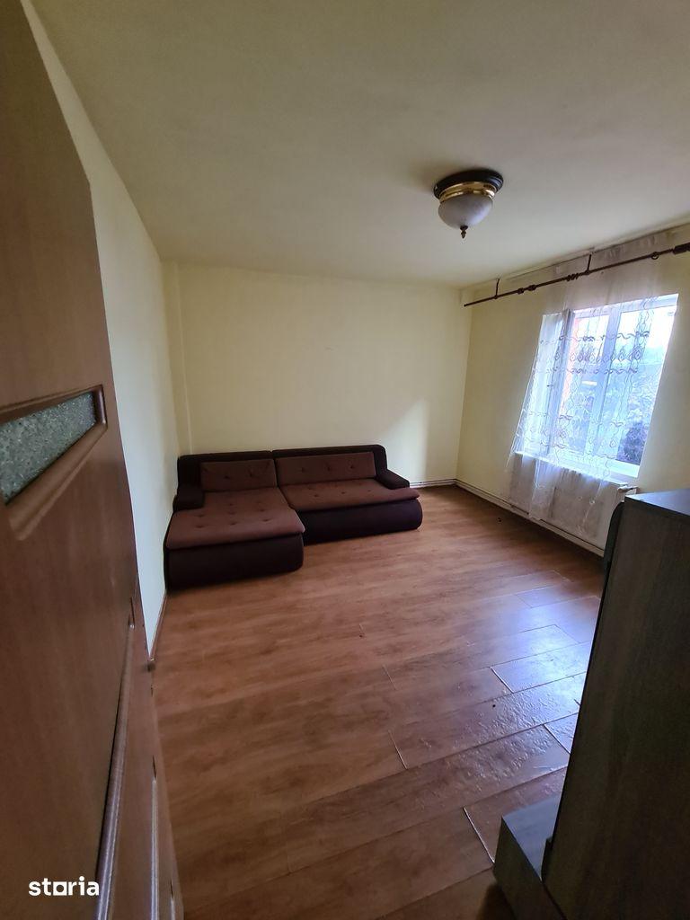 Apartament 4 camere, parter, gradină și terasă - imagine 1