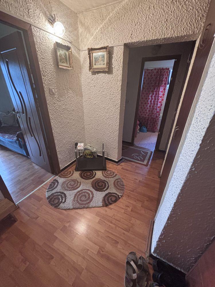 Vand apartament 2 cam decomandat, str. Dacia (zona Mall)- Targu-Jiu - imagine 1