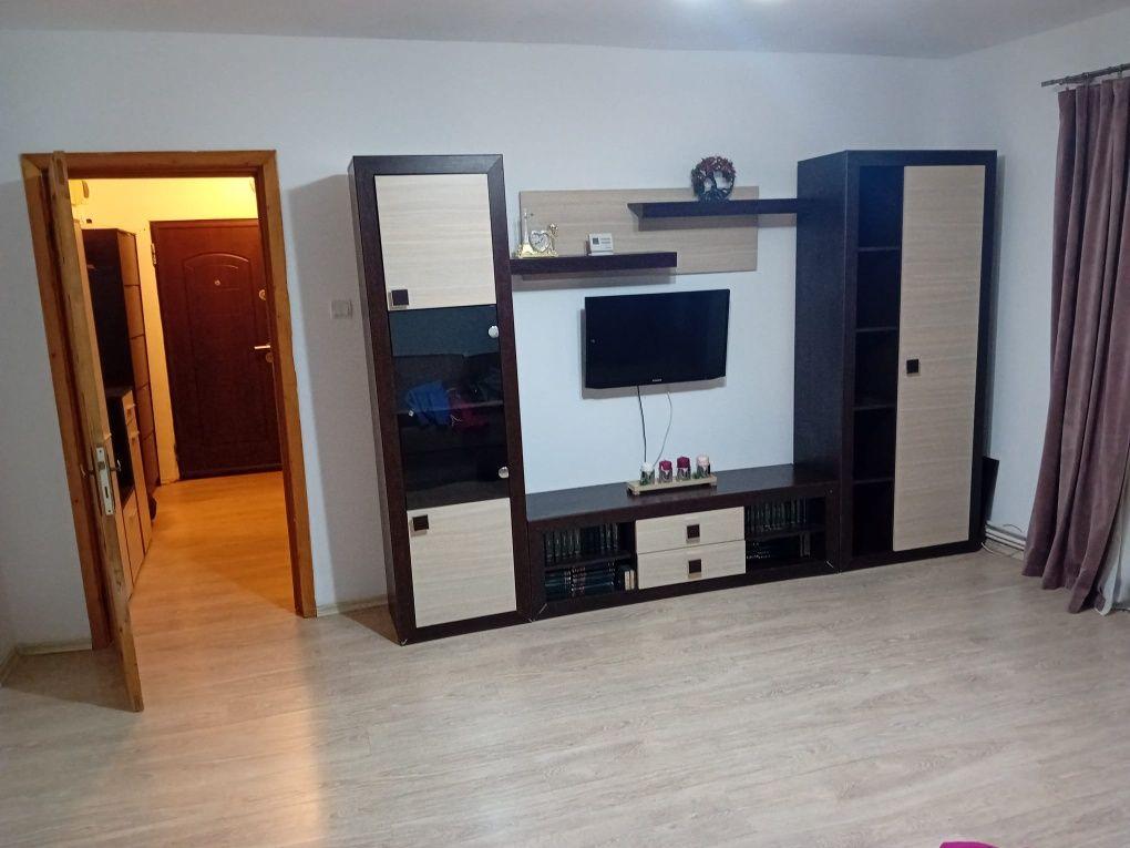 Apartament 2 camere de vânzare Tg Jiu