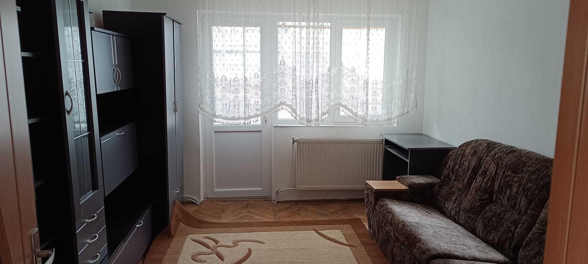 Apartament 3 camere de inchiriat - imagine 1