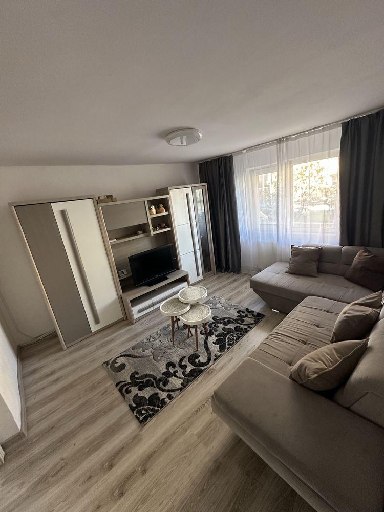 Inchiriez apartament cu 3 camere ! Aproape de mall ! - imagine 1