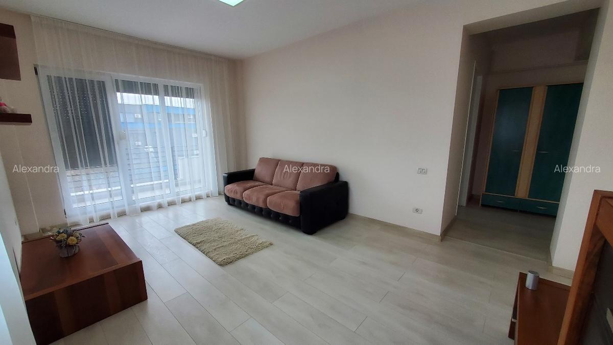 Proprietar inchiriez apartament zona centrala