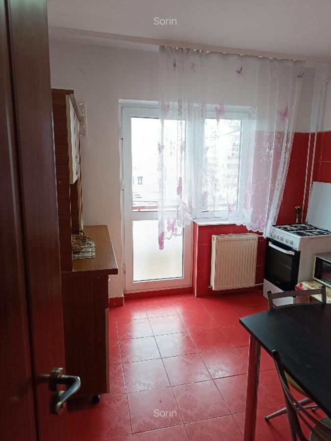 Vand apartament în zona foarte bună
