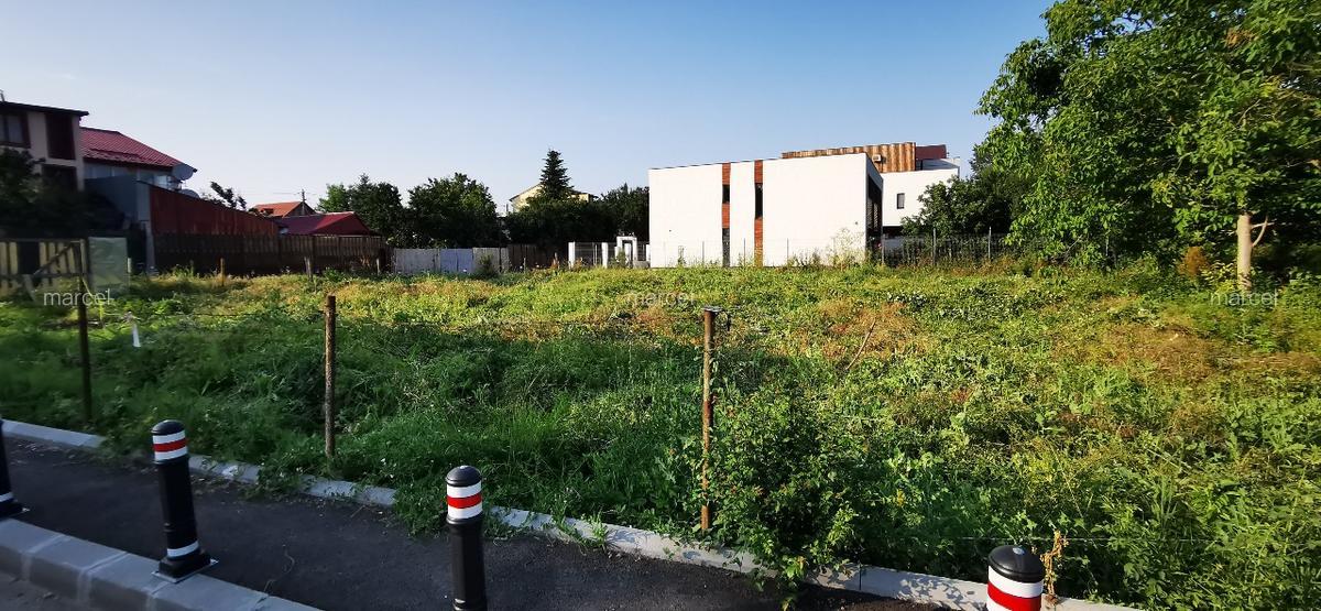 Teren 980mp Drumul Cavinic Straulesti