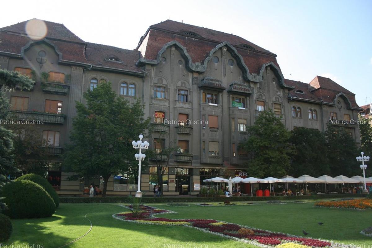 Supercentral , 0% comision,Ap. renovat in Palatul Dauerbach, cheltuieli mici - imagine 1