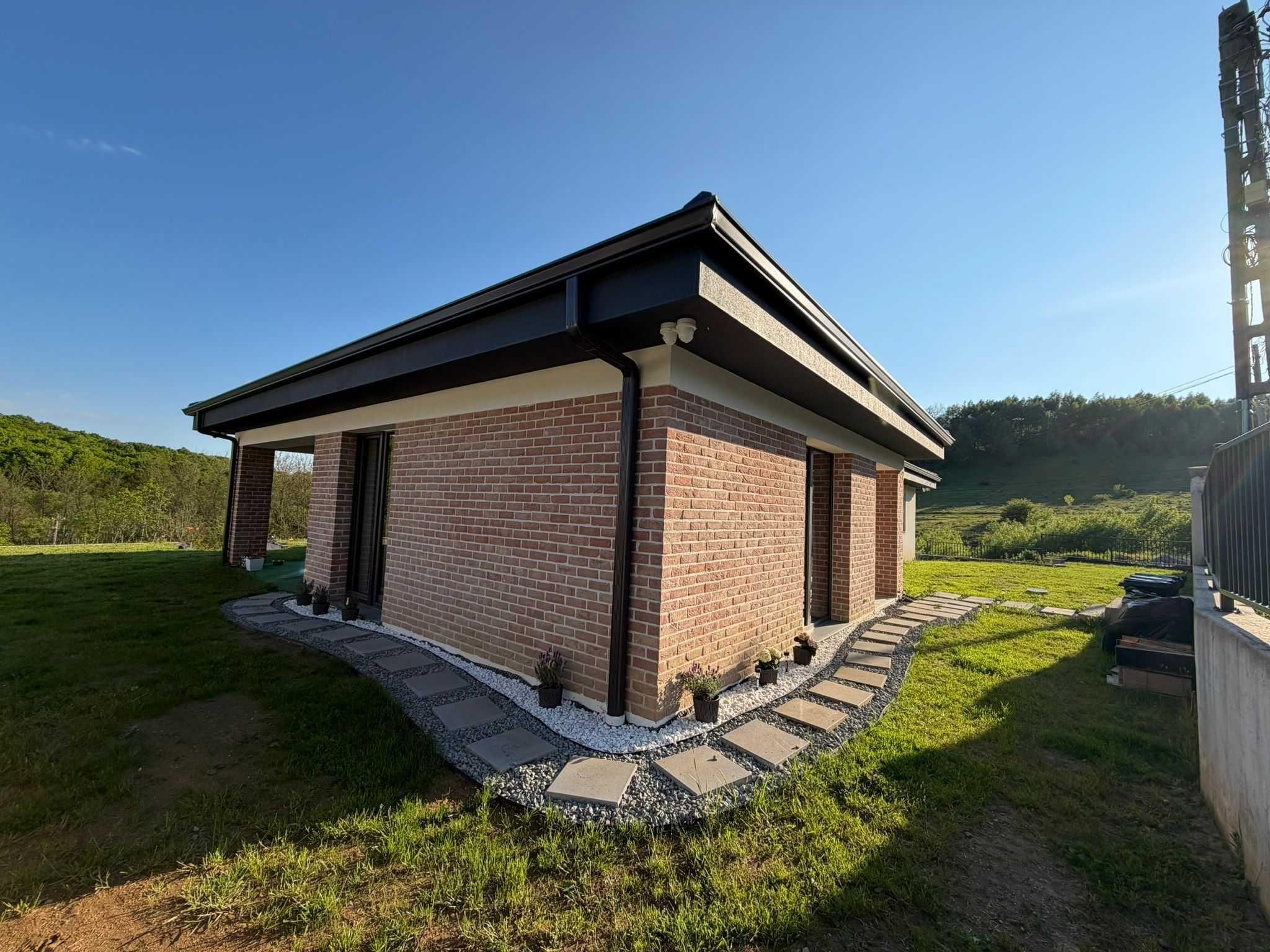 Casa de vanzare in Feleacu pe un singur nivel, zona deosebita, teren 1160 mp, - imagine 1