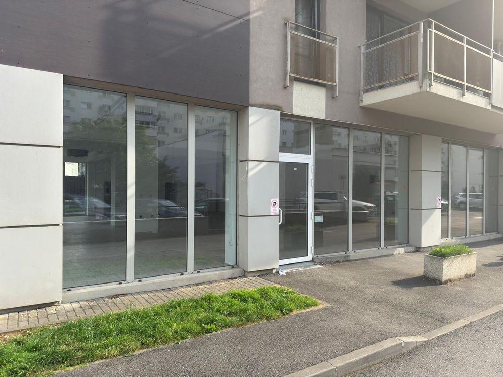 Spatiu comercial