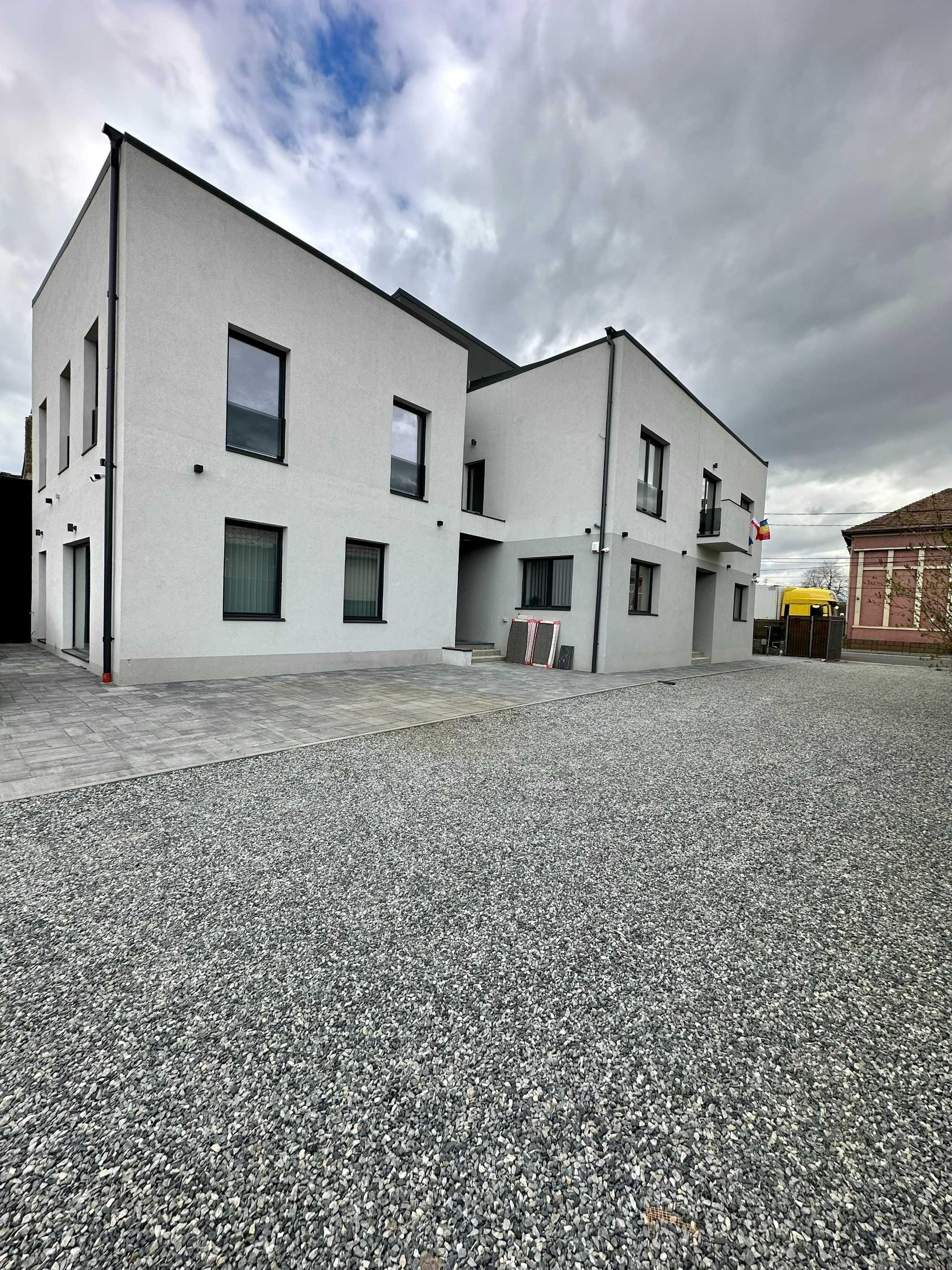 Cladire de inchiriat str. Traian Vuia 63 Cluj, 205mp si 25 parcari