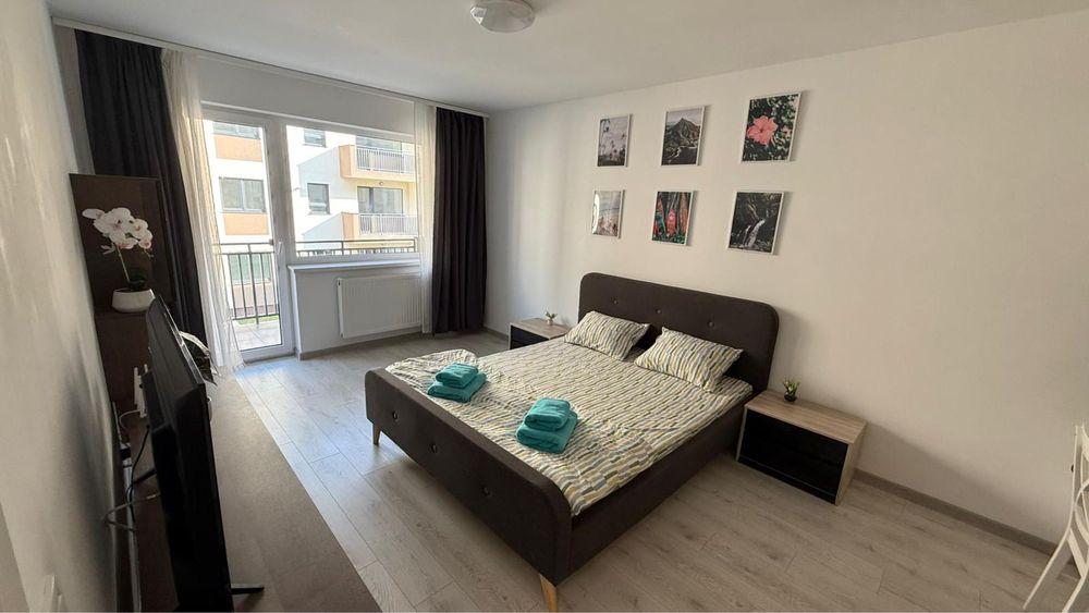 Proprietar , inchiriez apartament cu 1 camera  Tractoru
