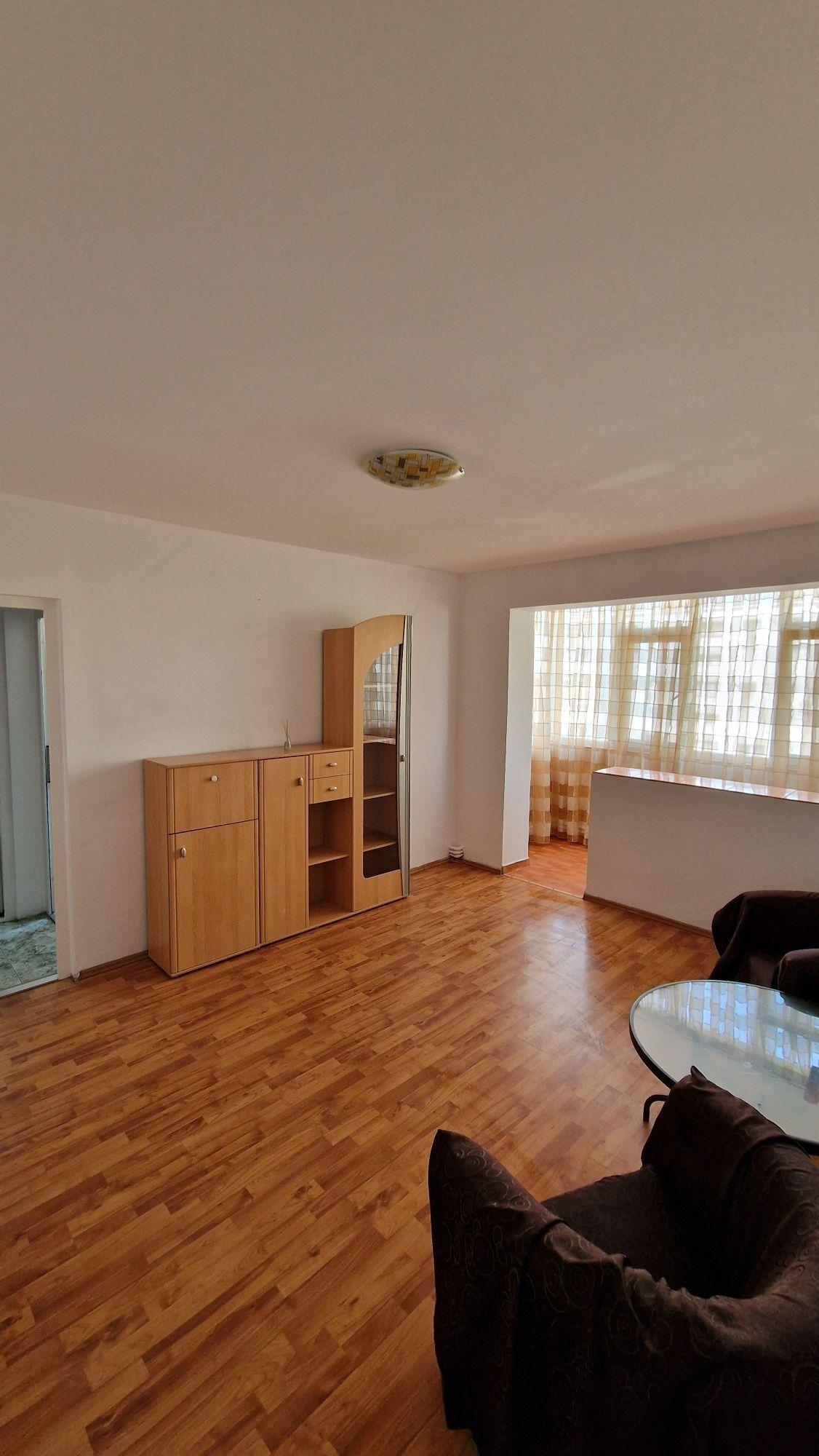 Apartament 2 camere semi-decomandat Tomis Nord