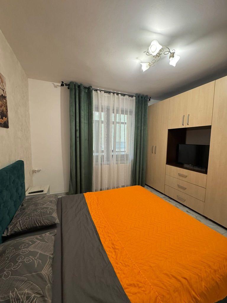 Apartament 3 camere lângă City Mall