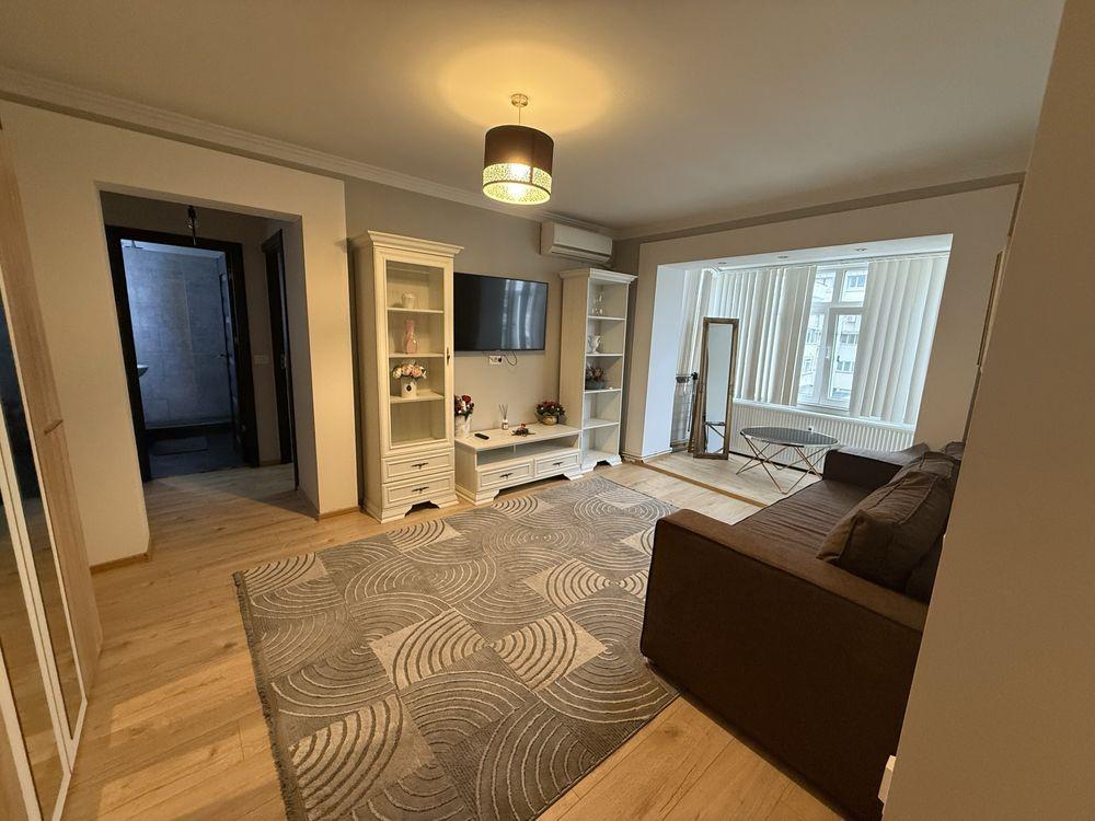 Inchiriez apartament  2 camere ultracentral