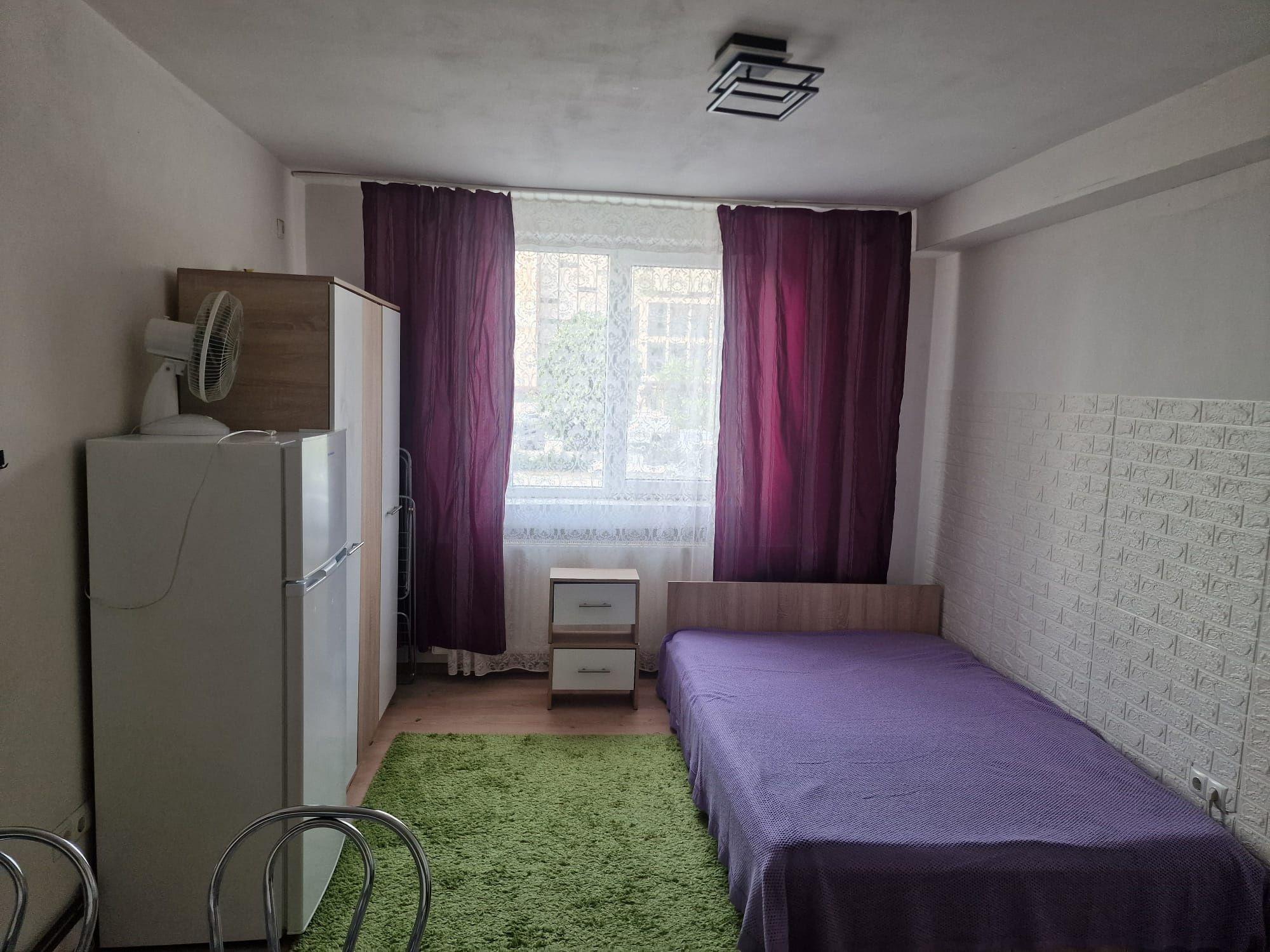 Închiriez garsoniera pe Borsului