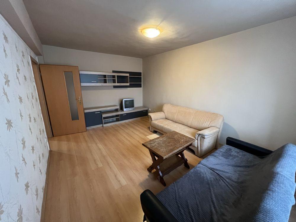 Chirie 3 camere in Nufaru 64mp proprietar