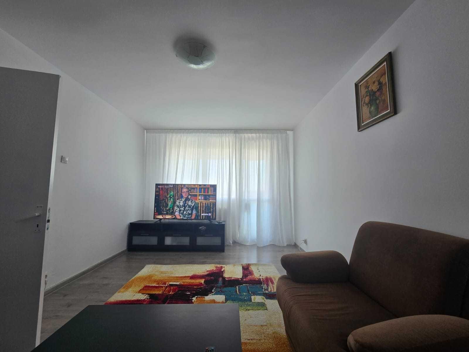 Inchiriez apartament luminos 2 camere Titan!