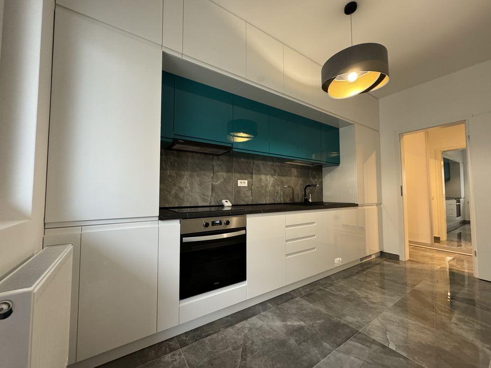 Inchiriez apartament  3 camere lux