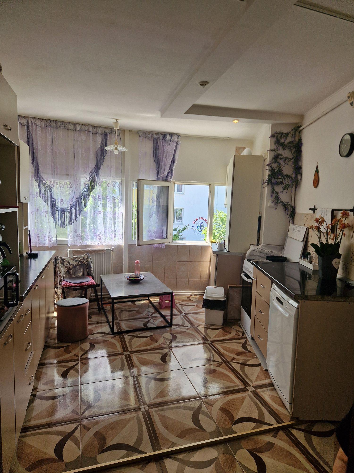Apartament 2 camere piata rahova