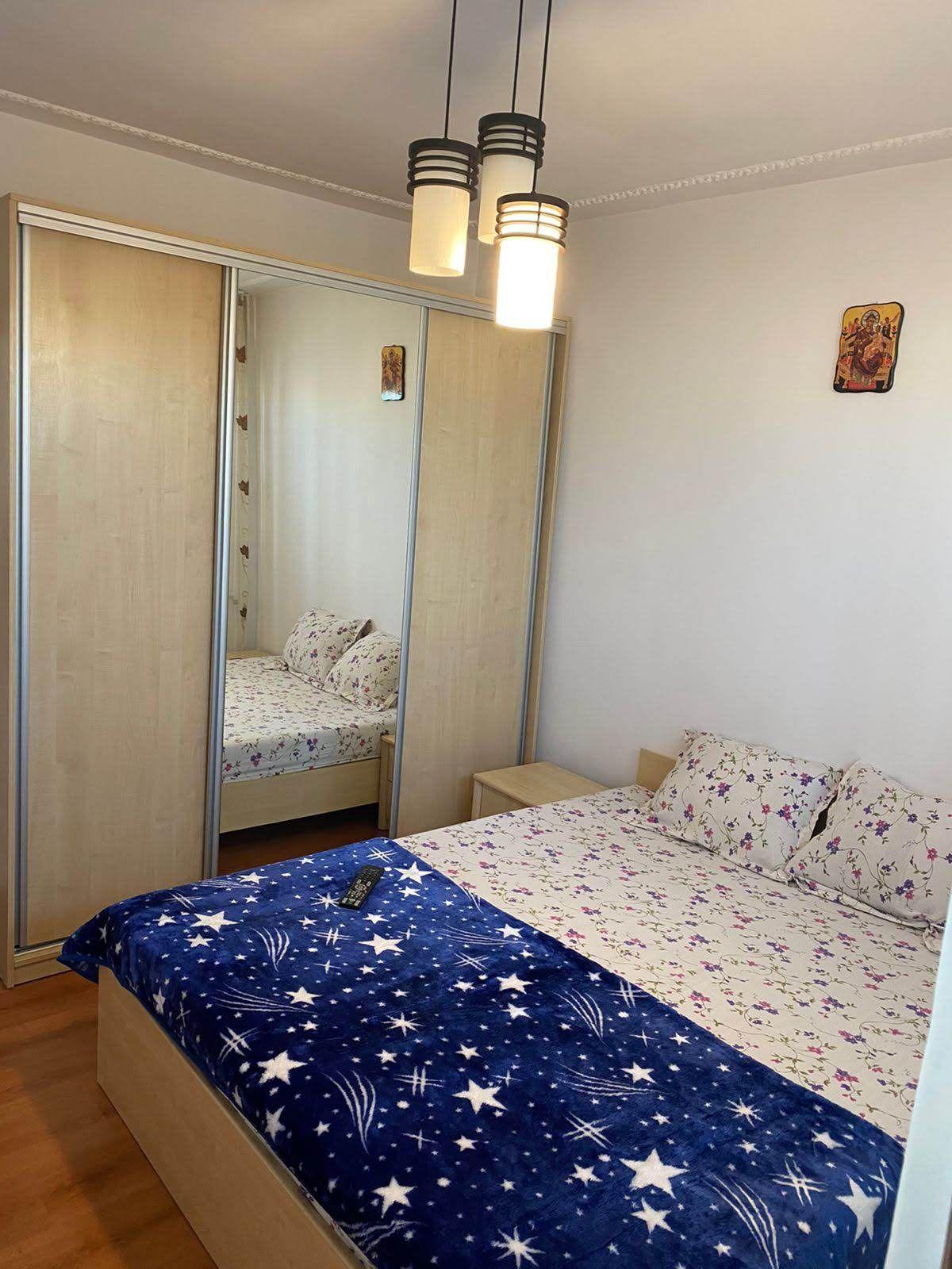 Apartament 3 camere de închiriat - imagine 1