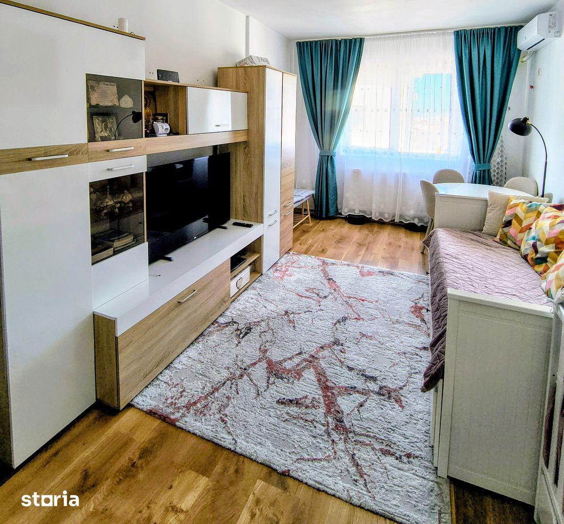 Vând apartament cu 2 camere Militari Residence strada Tineretului