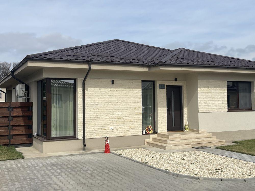 Casa parter, moderna, ultracentral, complet mobilata in  ansamblu rezidential - imagine 1